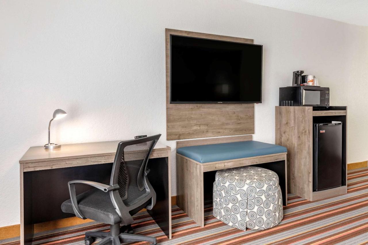 Quality Inn & Suites Sulphur Springs Kültér fotó